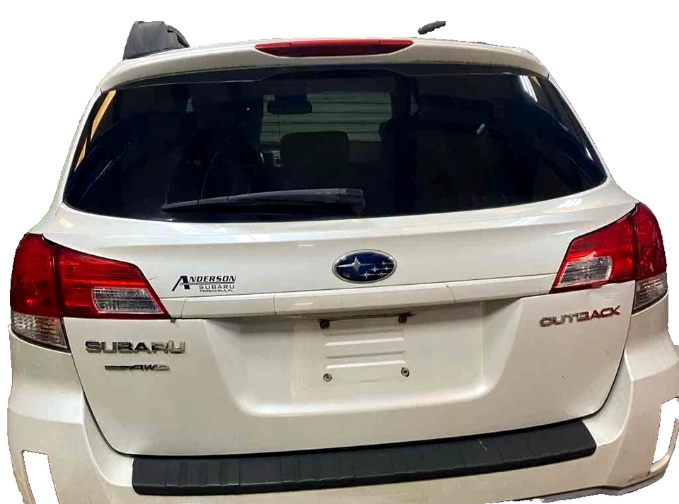 SE ADAPTA A 10-14 SUBARU LEGACY SW 2.5 maletero tapa puerta trasera blanca extendida sin luces traseras Foto 1 de 4