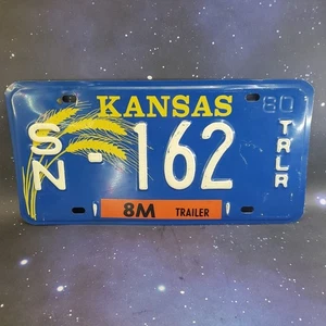 Rimorchio targa Kansas vintage 1980 SN-162 TRLR grano blu basso # goffrato RARO - Foto 1 di 7