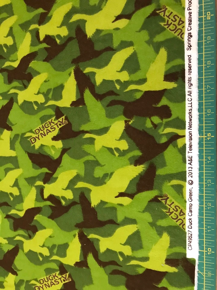 Tela de franela Duck Camo Green Duck Dynasty 2013 vendida por yarda #850 Foto 1 de 1
