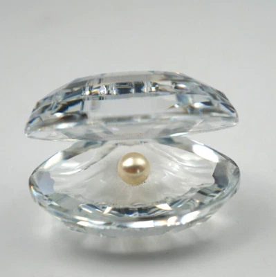 Fine Swarovski Crystal CLAM SHELL OYSTER W/ Pearl Paperweight Collectible - Image 1 of 4