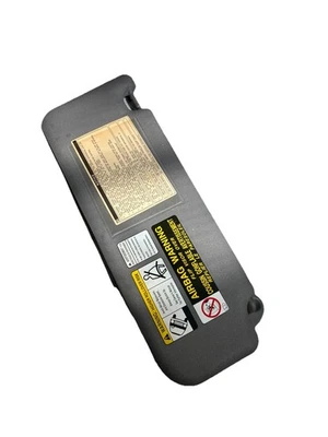 Parasol primario Toyota 4runner 06 sin iluminación; gris lado del conductor = 12 b2 Foto 1 de 2