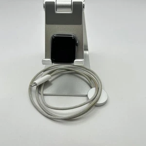 Apple Watch SE (1st Gen) 40mm Gray Aluminum w/ No Band (LTE) - Fair Condition - Picture 1 of 6