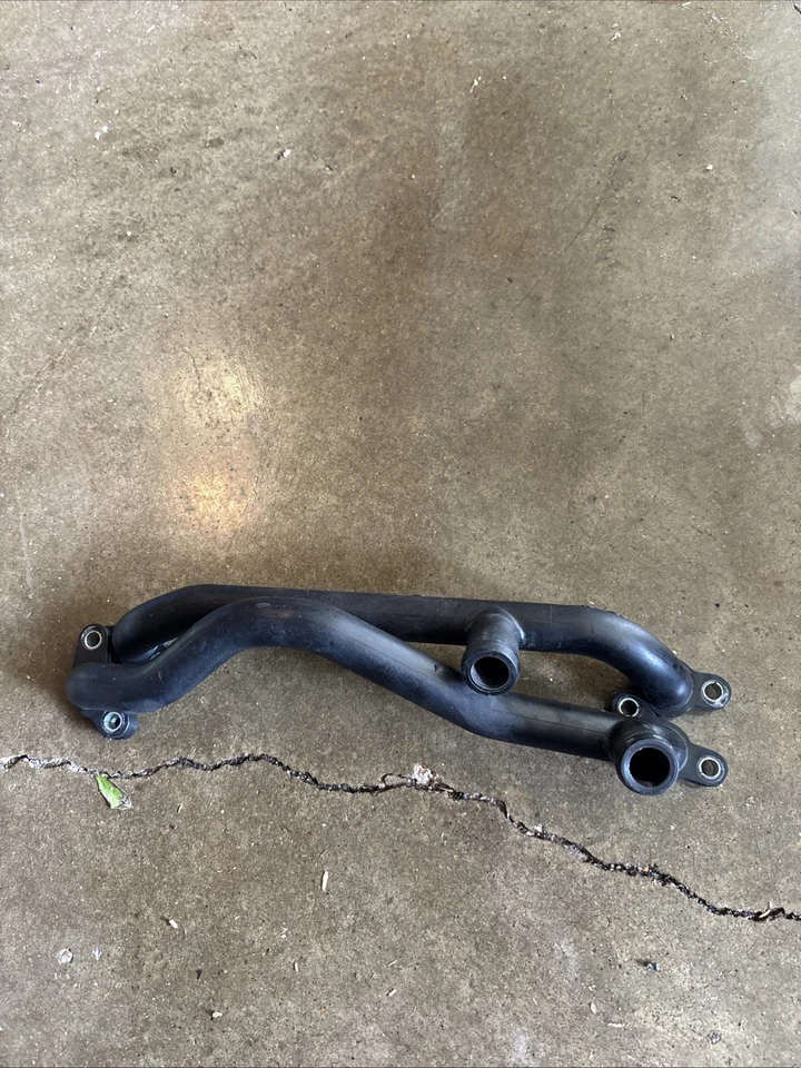 SUPERCARGADOR AUDI S4 S5 A6 A7 A8 SQ5 Q5 Q7 TUBO REFRIGERANTE 06E121083J Foto 1 de 4