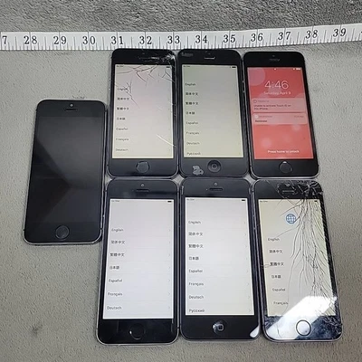 Lot of 7 Apple iPhones 5, 5S & SE Space Gray/Black - For Parts/Scrap Non Working - Image 1 of 4
