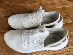 New Balance Women's Size 7 Sneakers Shoes WNRGSLW2 Cream Ivory White - Picture 1 of 10