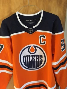 Edmonton Oilers Connor McDavid Home Jersey - Size 52 - Picture 1 of 4