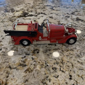 Vintage 1993 Ertl 1/30 John Deere 1937 Ahrens-Fox Fire Truck Bank Free SHIP - Picture 1 of 7