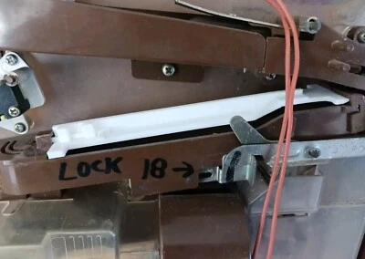 Cubierta de oruga de máquina Pachinko vintage se adapta a Nishijin modelo-B. Repuesto impresión 3d Foto 1 de 4