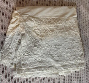 Pottery Barn Ambrosia Matelasse Cotton bedskirt Bed Skirt King White 14" - Picture 1 of 8