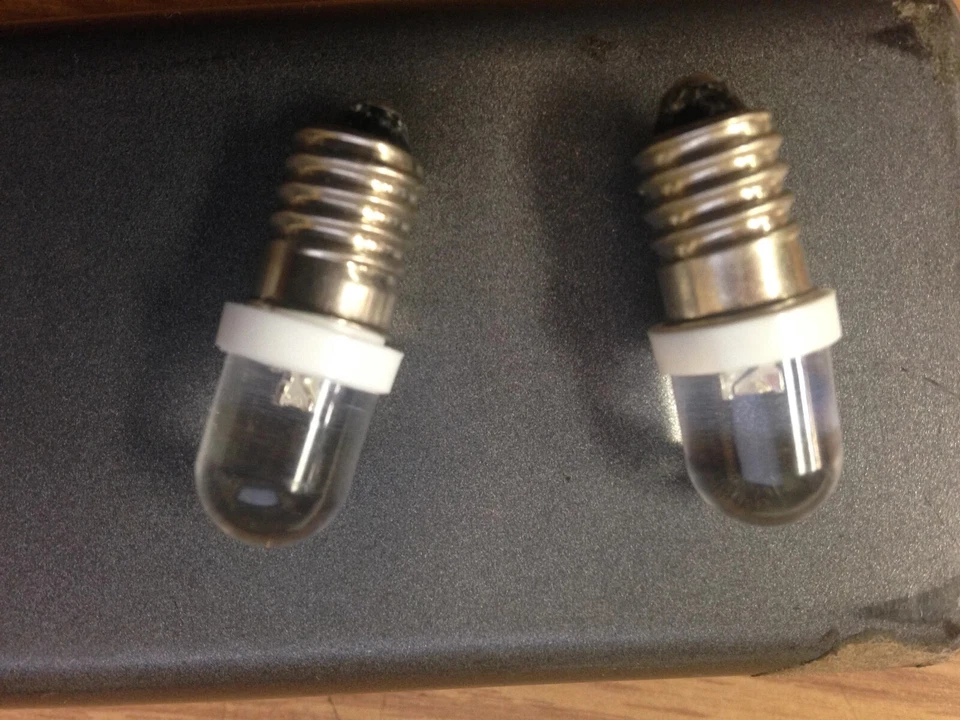 Vintage Firestone Air Chief R-1661 / R-1661-A tube radio front dial LED lamps - Image 1 of 1