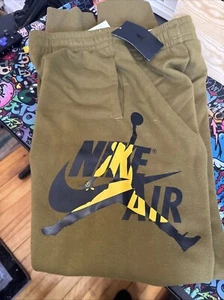 Jordan Boy Xl Olive Flak Sweatpants Joggers New With Tags Air Running Basketball - Picture 1 of 2