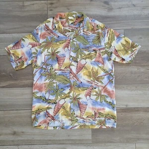 Creations Hawaiian Shirt Rayon Outrigger Pattern Floral Well Pocket USA made M - Picture 1 of 6