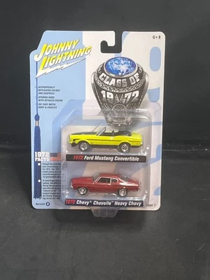 JOHNNY LIGHTNING 2 PACK  1972 FORD MUSTANG CONV. / 1972 CHEVELLE HEAVY DUTY R/R - Image 1 of 2