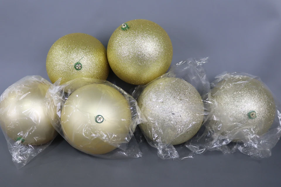 Vickerman 6" ornament set in honey gold with 3 finishes. Includes 6 ornaments - Image 1 of 4