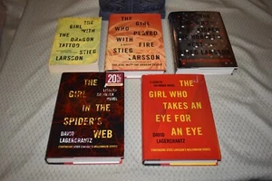 Millenium Serie von Stieg Larsson/Andere (4 Hardcover, 1. Auflage/verschiedene Auflage) - Bild 1 von 6