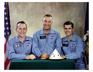 Foto retrato 8x10 tripulación Apolo 1 de la NASA 1966 en 8,5" x 11" - Imagen 1 de 1