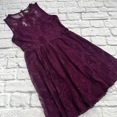 Express женщин сливы кружева подходит Расклешенный платье без рукавов размер маленький праздник вечеринки - Изображение 1 из 4