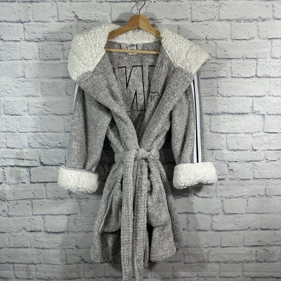 Rosa Victoria’s Secret Mujer Manga Larga Sherpa Forrado Capucha Bata Corta M/L Gris Foto 1 de 4