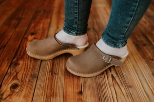 Swedish wooden clogs closed toe with buckle from Nubuck leather and wooden sole - Picture 1 of 11