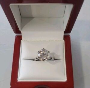 GOURGEOUS 5.50 CT White Round Cut Moissanite Solitaire 925 Sterling Silver Ring