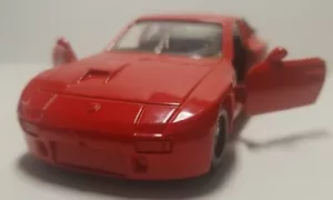 RARA AUTO CORGI PORSCHE 924 PRESSOFUSA ROSSA CON PORTE APRIBILI USATA - Foto 1 di 8