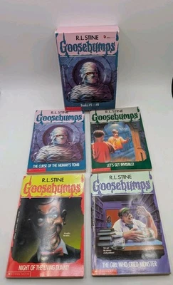 R.L. Stine Goosebumps Books Box Set  1993 Foto 1 de 4