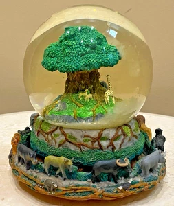 Disney Animal Kingdom Tree Of Life Snow Globe Plays "Circle of Life" - Picture 1 of 7