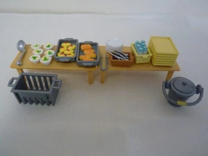 SYLVANIAN FAMILY VINTAGE SCHULGESCHIRR 100 % KOMPLETT - Bild 1 von 7