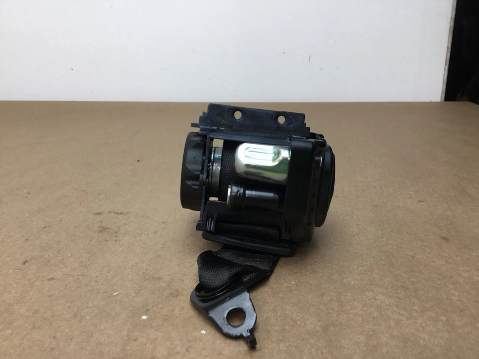 Retractor cinturón seguridad conductor trasero izquierdo bmw m5 f90 2018 18-20:O Foto 1 de 4