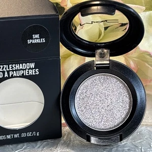 Sombra de ojos Mac Dazzleshadow - SHE SPARKLES - tamaño completo nueva en caja envío gratuito - Imagen 1 de 1