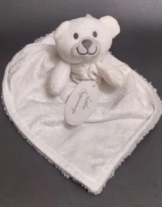 Weiße Baby Lovie geprägte Nerz Plüschbär Sicherheitsdecke Little Beginnings - Bild 1 von 9