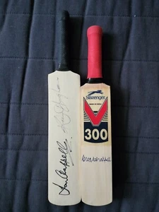 Australia Cricket Captains Kim Hughes Ian & Greg Chappell Signed 2xMini Bats - Picture 1 of 1
