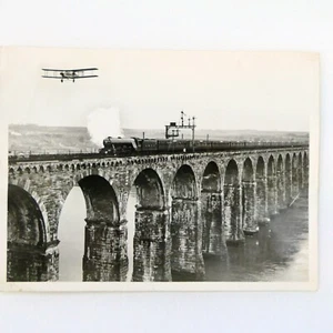 Foto Des Zuges Flying Scotsman Und Des Flugzeugs Imperial Airways Lines - Bild 1 von 2