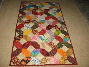 twin / lap Halloween / Fall machine sewn cotton quilt pumpkins , black cats - Picture 1 of 6