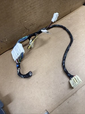 2007 2008 2009 Subaru Legacy & Outback Center Console Wire Harness Plug 12v B174 - Image 1 of 4
