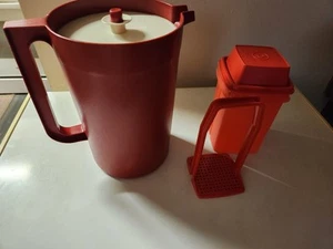 Vintage Red Tupperware 1 Gallon Pitcher And Red Tupperware Pickle Keeper - Picture 1 of 8