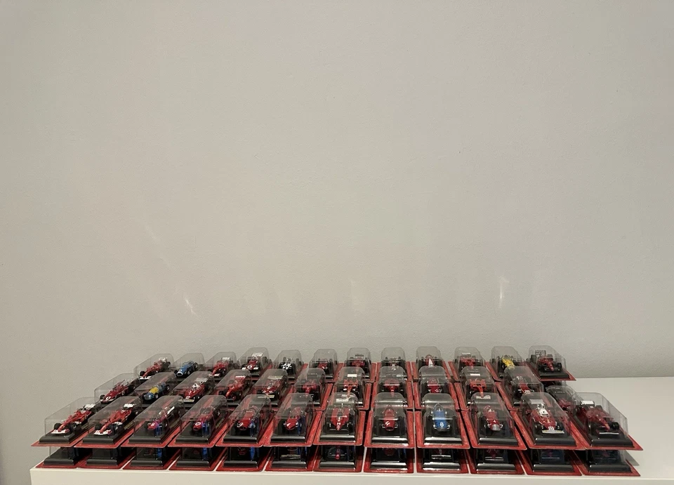 Ferrari F1 Collection 1:43 - Collezione completa 71 modellini + fascicoli - Immagine 1 di 4
