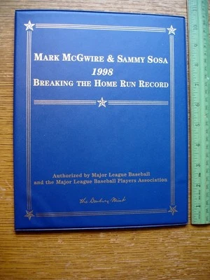 McGwire & Sosa Folio - 1998 Breaking HR Record - Danbury Mint 2 Gold Cards+ Pics - Image 1 of 4