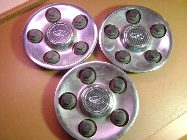 ✅Three Center Caps For Oldsmobile Intrigue 2000  2001  2002  Part Number 9593499 - Image 1 of 1
