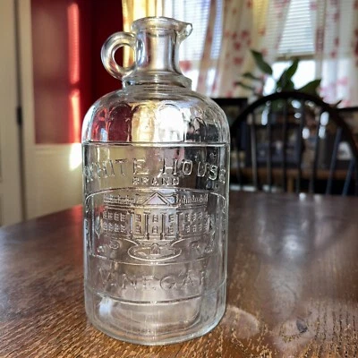 BOTELLA DE VIDRIO DE VINAGRE WHITEHOUSE CON RELIEVE ELEVADO COLECCIONABLE 1 Cuarto Foto 1 de 4