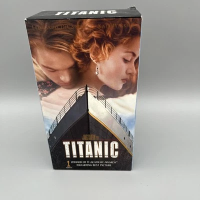 Titanic VHS Tapes Leonardo DiCaprio, Kate Winslet - VHS Video Set of 2 1997 Foto 1 de 4