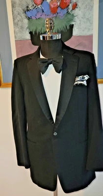 BILL BLASS 42 NEGRO 100% LANA FINA - SOLAPAS DE SATÉN - UN BUTN ESMOQUIN - CHAQUETA DE CENA 42 R Foto 1 de 4