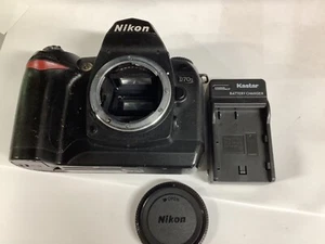 Nikon D D70s 6.1MP Digital SLR Camera - Black (Body Only) - Picture 1 of 4