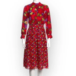 DYVNA rotes Seidenkleid Mischung Blumen Midi Länge Shirtkleid Neu mit Etikett - Größe M - Bild 1 von 12