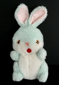 55. DOUDOU PELUCHE BOULGOM LAPIN VERT BLEU BLANC ROSE LANGUE ROUGE TRES BON ETAT - Picture 1 of 2