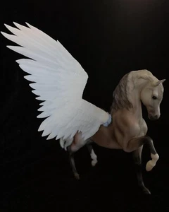 Traditional Scale Model Horse Wings For Custom Breyer Or Resin - Angel Type Pair - Picture 1 of 8