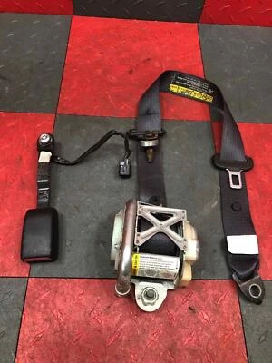 2006-2010 Pontiac Solstice RH Passenger Front Seat Belt Assy Buckle & Retractor - Image 1 of 4