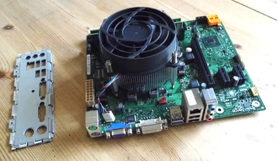 Fujitsu P420 Mainboard D3230-A13 GS4+ I/O Shield + Intel Core i3-4170 + 8GB DDR3 - Bild 1 von 4