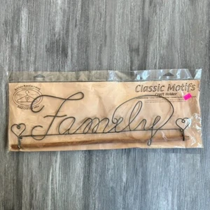 Classic Motifs Wire Lettering Family 16 Inch Deco Fabric Holder With Dowel New - Picture 1 of 5