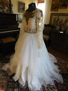 GORGEOUS L'AMOUR LACE & NET BODICE VERY FULL WHITE SKIRT SZ 10 - Picture 1 of 10